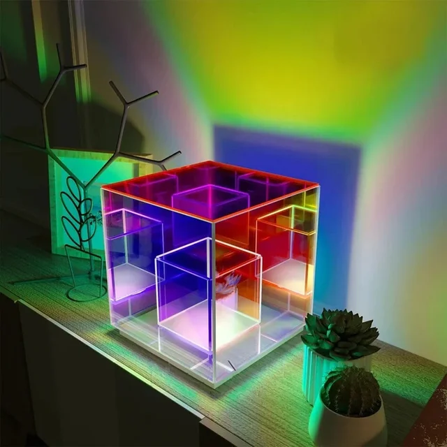 3D Cube lampi // FORPÖNTUN Á KYNNINGARTILBOÐSVERÐI