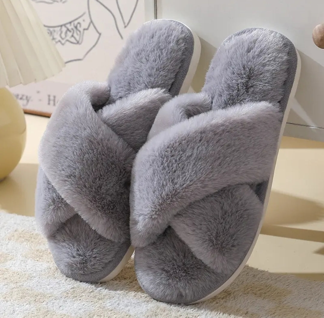 Fluffy inniskór / 6 litir / 5 stærðir