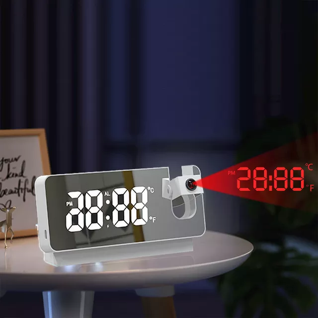 LED klukka m/ veggvarpi (sjáðu myndbandið)