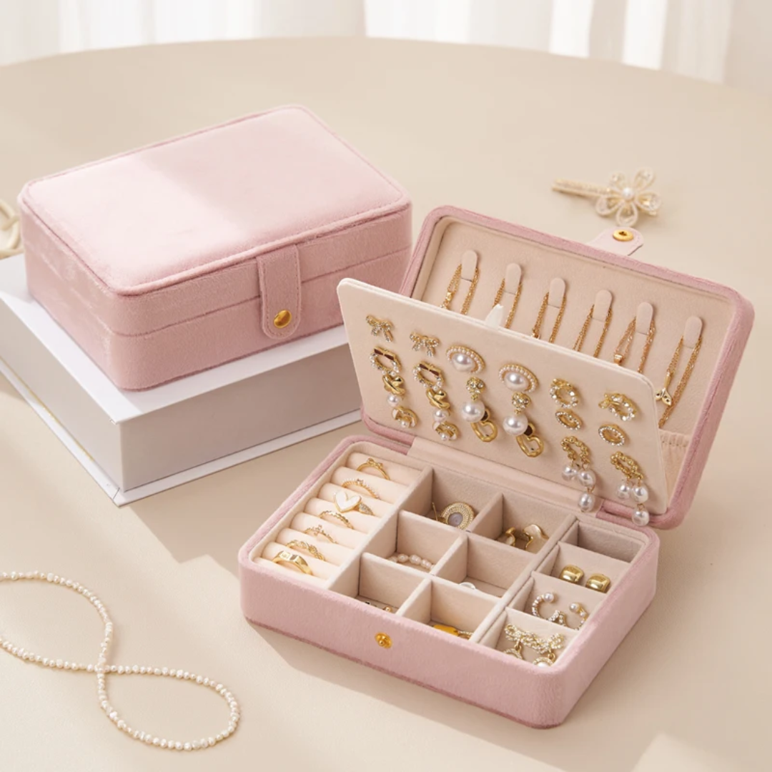 Skartgripaskrín / Flauel // 4 litir