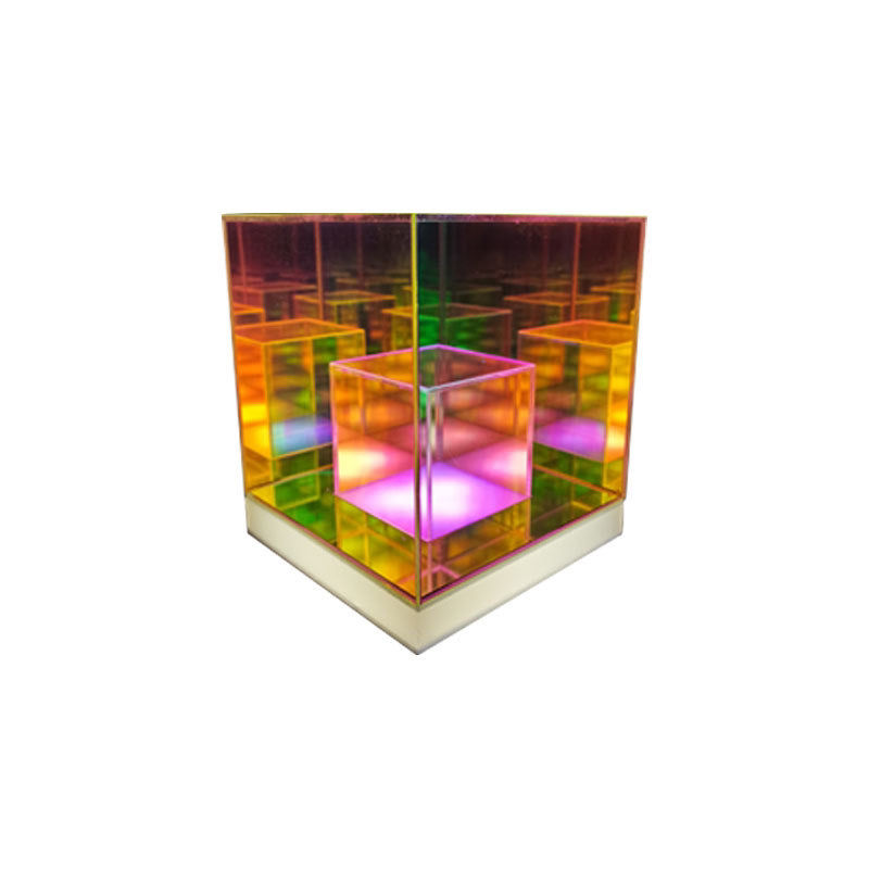 3D Cube lampi // FORPÖNTUN Á KYNNINGARTILBOÐSVERÐI